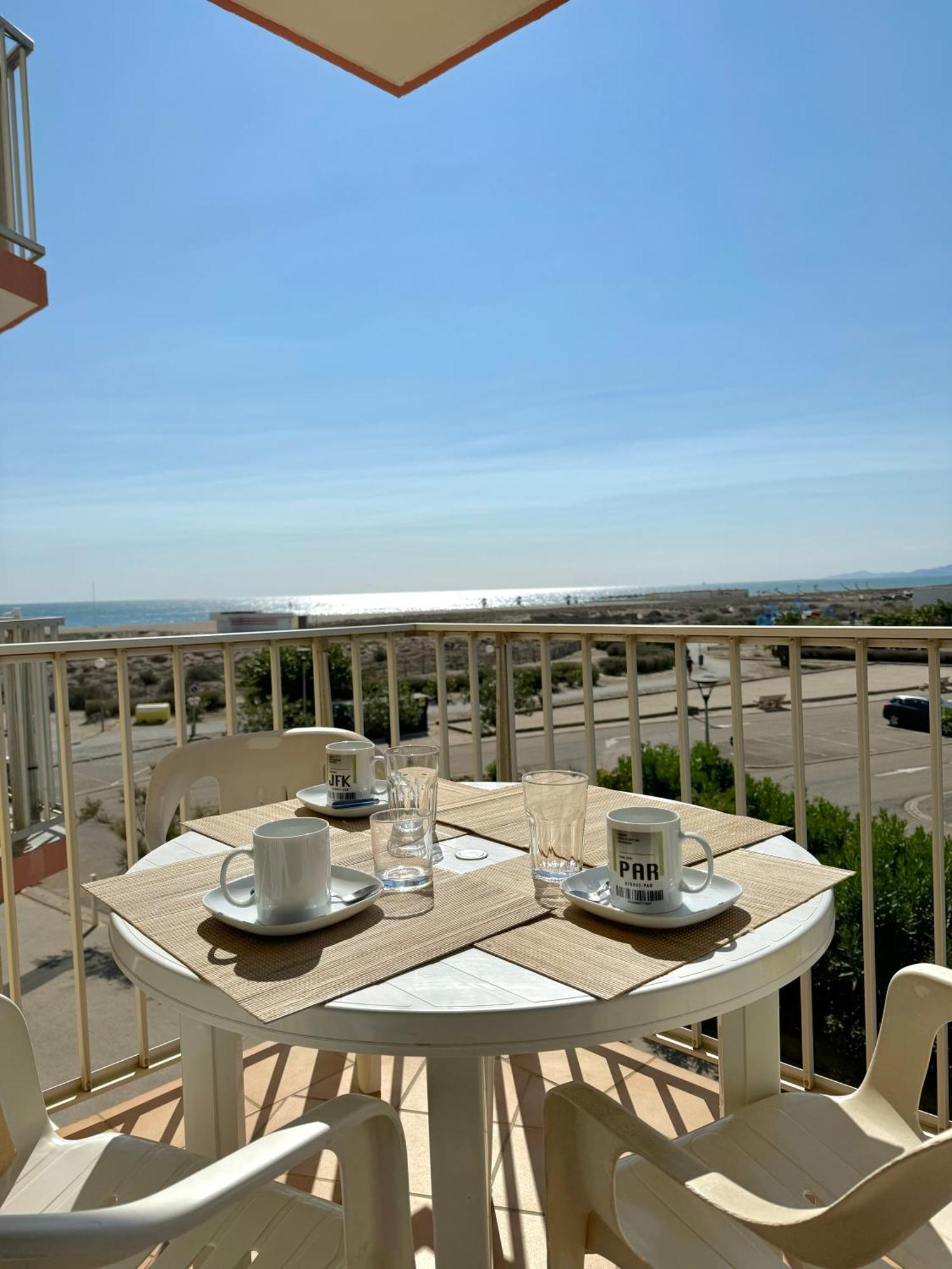 studio 3 personnes accès direct plage - parking privé - 3TVP30 Le Barcarès Extérieur photo